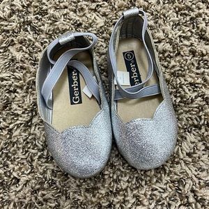 Gerber silver glitter shoes size 5
